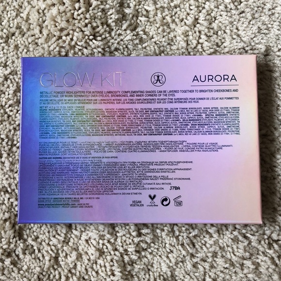 Anastasia Beverly Hills Aurora Glow Kit - Picture 5 of 5